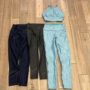 Woman’s Leggings w/ One Matching Too Size M **Never Worn**